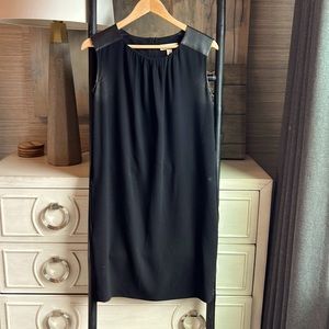 Burberry black wool dress size USA 2